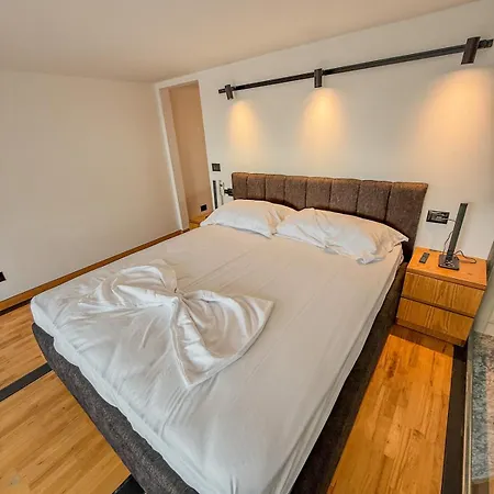 Superior Duplex 3 *